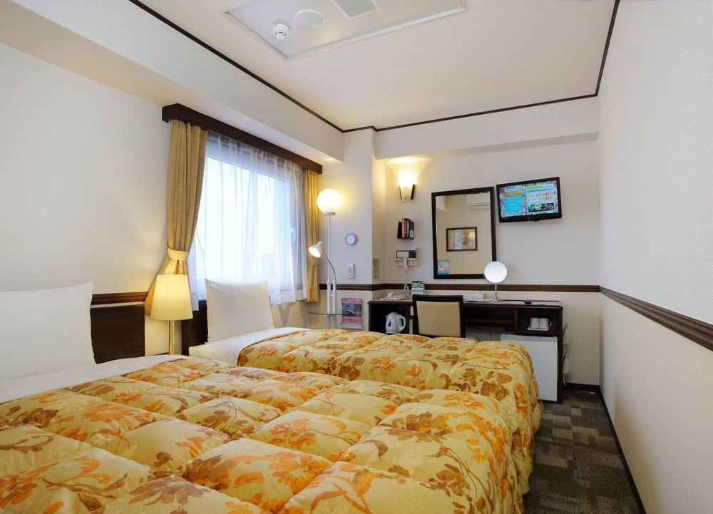 Toyoko Inn Osaka Namba Nippombashi Bagian luar foto